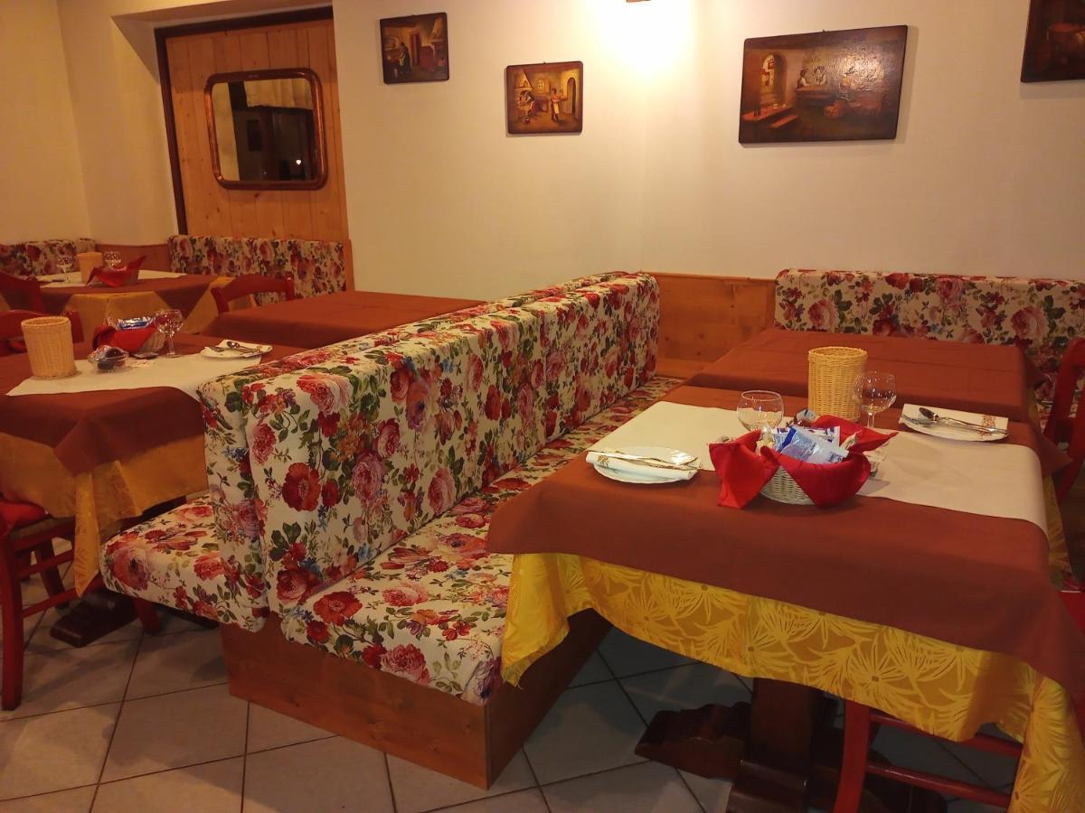 Albergo Martinet Vernante Exteriér fotografie
