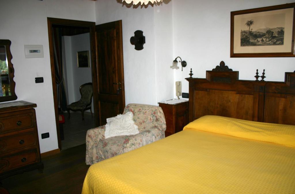 Albergo Martinet Vernante Pokoj fotografie