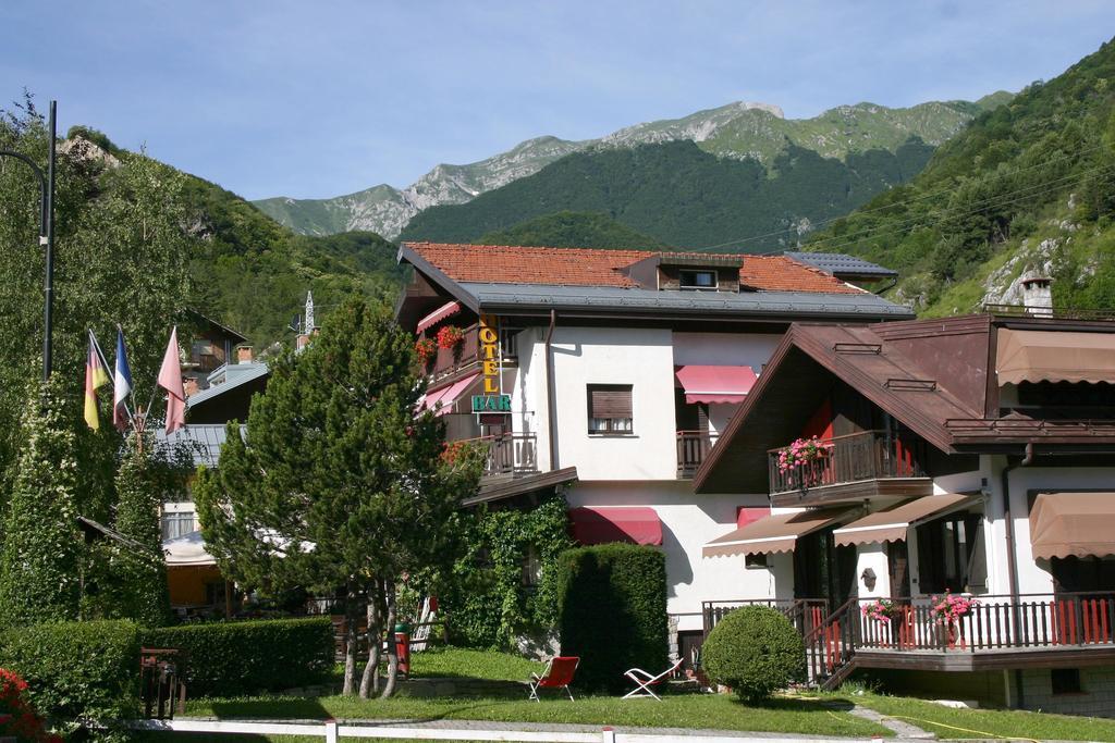Albergo Martinet Vernante Exteriér fotografie